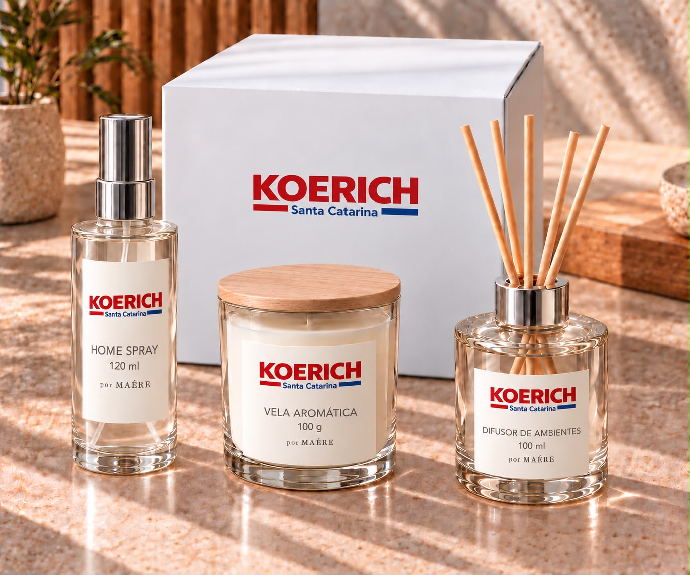 Kit com home spray, vela aromática e difusor de ambientes personalizados para a Koerich Santa Catarina.